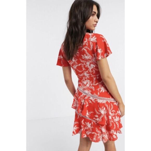 Karen Millen US 6 Ruffle Floral Fit-and-Flare Dress Tiered Lattice Red Vacation - Picture 3 of 11